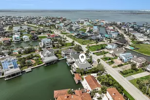 1435 Tiki Dr, Tiki Island, TX 77554 - Photo 15