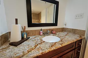 1806 Saxony Ln, Nassau Bay, TX 77058 - Photo 5