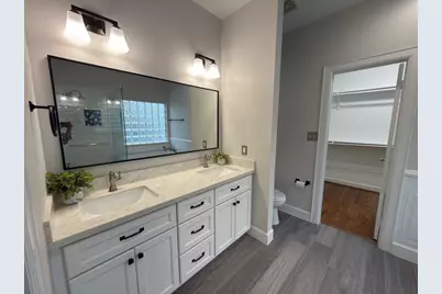 1108 W 22nd Street, Houston, TX 77008 - Photo 11