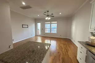 1108 W 22nd St, Houston, TX 77008 - Photo 3