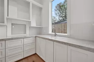 1306 Curtin St, Houston, TX 77018 - Photo 17