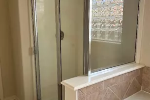 902 Brandy St, Stafford, TX 77477 - Photo 11