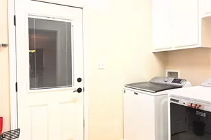 104 Frost Creek Ave, Groesbeck, TX 76642 - Photo 9