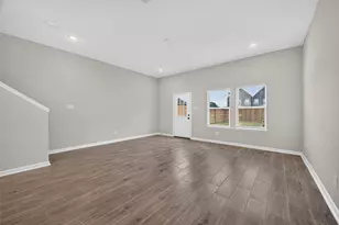 5915 Haight St, Houston, TX 77028 - Photo 9