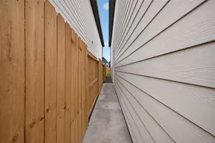 5915 Haight St, Houston, TX 77028 - Photo 31