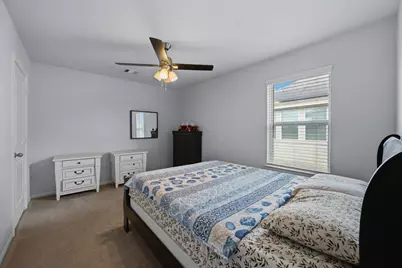 8831 W Crescent Lake Circle, Baytown, TX 77521 - Photo 19