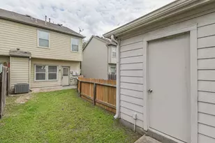 29711 Valley Center Dr, Spring, TX 77386 - Photo 21