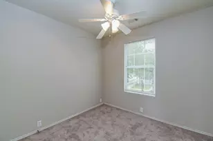 29711 Valley Center Dr, Spring, TX 77386 - Photo 17