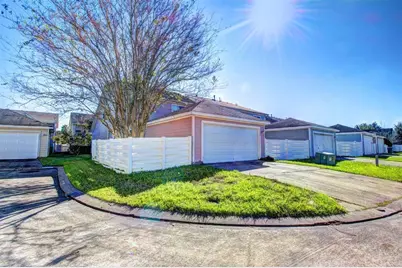 15850 E Park Court, Houston, TX 77082 - Photo 5