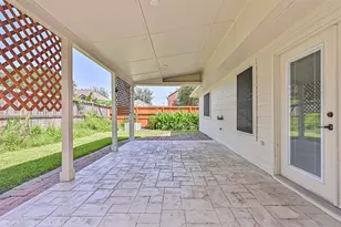 17031 Lighthouse View Dr, Friendswood, TX 77546 - Photo 7