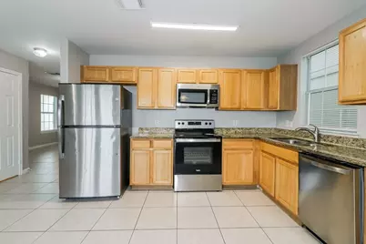 4906 N Cancun Drive, Houston, TX 77045 - Photo 7