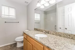 4906 N Cancun Dr, Houston, TX 77045 - Photo 11