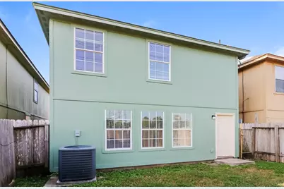 4906 N Cancun Drive, Houston, TX 77045 - Photo 17