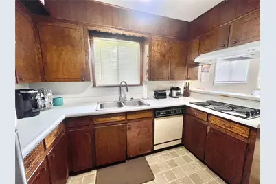 63 Ivy Court, Jones Creek, TX 77541 - Photo 7