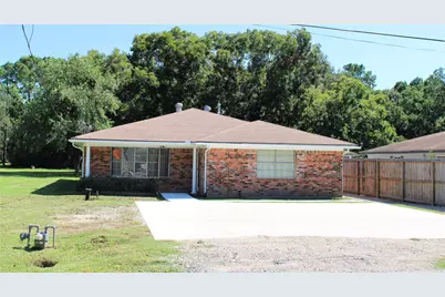 121 Mary Lane, Bacliff, TX 77518 - Photo 1