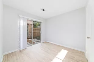 10522 Northview Dr, Houston, TX 77086 - Photo 25