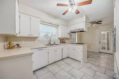 435 Rolling Wood Road, Baytown, TX 77520 - Photo 11