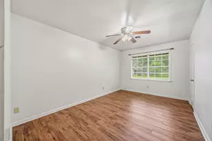 435 Rolling Wood Rd, Baytown, TX 77520 - Photo 21