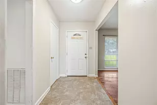 435 Rolling Wood Rd, Baytown, TX 77520 - Photo 5
