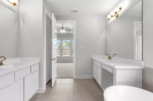 389 Mulberry Creek St, Conroe, TX 77304 - Photo 11
