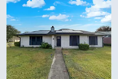 6132 Fox Ridge Drive, Angleton, TX 77515 - Photo 1