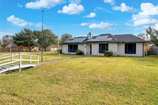 6132 Fox Ridge Dr, Angleton, TX 77515 - Photo 27