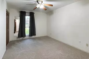 6132 Fox Ridge Dr, Angleton, TX 77515 - Photo 19