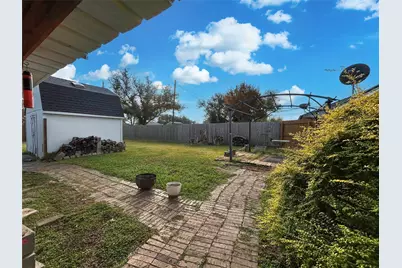 6132 Fox Ridge Drive, Angleton, TX 77515 - Photo 21