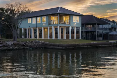 2002 Cove Park Drive, Kemah, TX 77565 - Photo 1