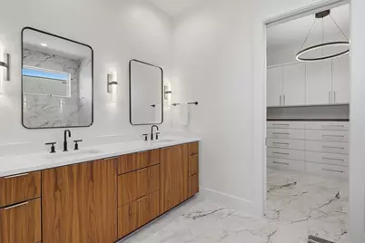 2002 Cove Park Drive, Kemah, TX 77565 - Photo 21