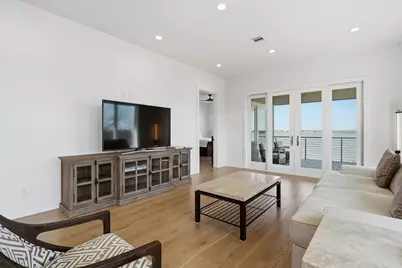 2002 Cove Park Drive, Kemah, TX 77565 - Photo 9