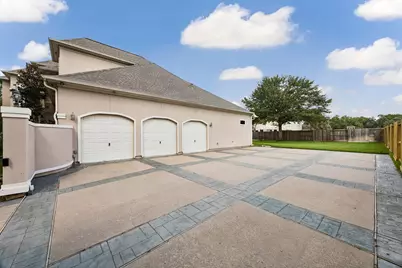 2731 Lakecrest Drive, Pearland, TX 77584 - Photo 29