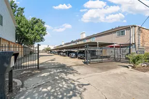 6410 Ferris Dr, Houston, TX 77081 - Photo 23