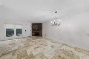 6410 Ferris Dr, Houston, TX 77081 - Photo 7