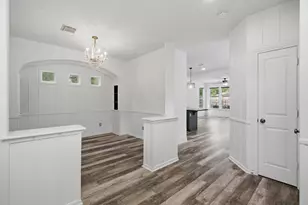 18 Cloud Bank Pl, The Woodlands, TX 77382 - Photo 9