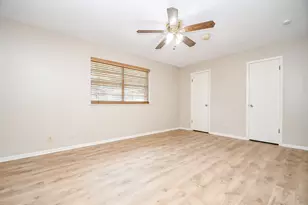 407 Becky St, El Campo, TX 77437 - Photo 17