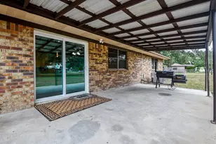 407 Becky St, El Campo, TX 77437 - Photo 7