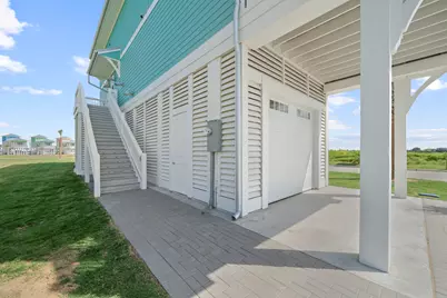 805 Flip Flop Way, Crystal Beach, TX 77650 - Photo 5