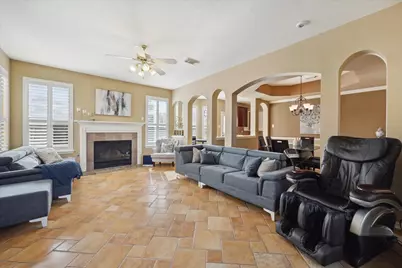 11215 Royce Palms Drive, Houston, TX 77042 - Photo 3