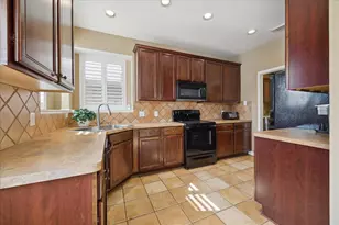 11215 Royce Palms Dr, Houston, TX 77042 - Photo 7