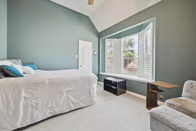 11215 Royce Palms Drive, Houston, TX 77042 - Photo 19