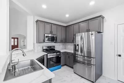 3246 Keithwood Circle W, Pearland, TX 77584 - Photo 11
