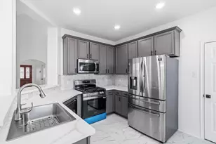 3246 Keithwood Cir W, Pearland, TX 77584 - Photo 11