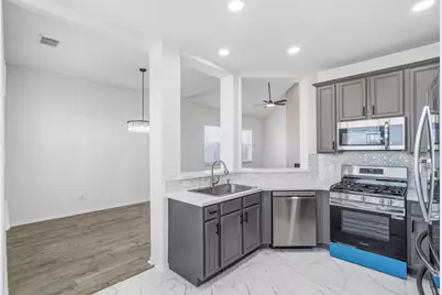 3246 Keithwood Circle W, Pearland, TX 77584 - Photo 13