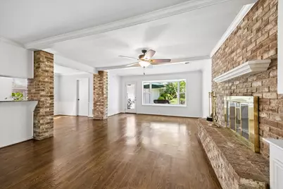 7802 Bellerive Drive, Houston, TX 77036 - Photo 7