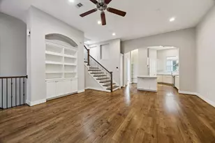 5743 Kiam St, Houston, TX 77007 - Photo 9