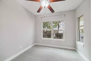 5743 Kiam St, Houston, TX 77007 - Photo 5