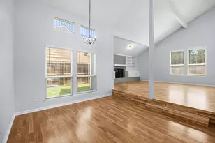 2926 Meadowcreek Dr, Missouri City, TX 77459 - Photo 13