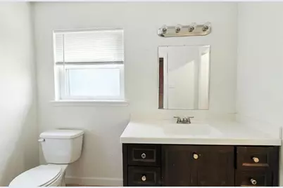 15222 E Hutchinson Circle, Houston, TX 77071 - Photo 11