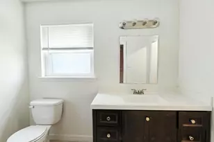 15222 E Hutchinson Cir, Houston, TX 77071 - Photo 11